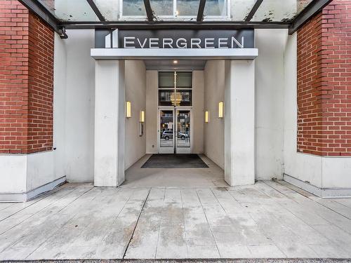 2208-3007 Glen Drive, Coquitlam, BC 