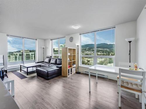 2208-3007 Glen Drive, Coquitlam, BC 
