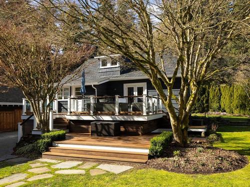 5648 Eagle Harbour Road, West Vancouver, BC 