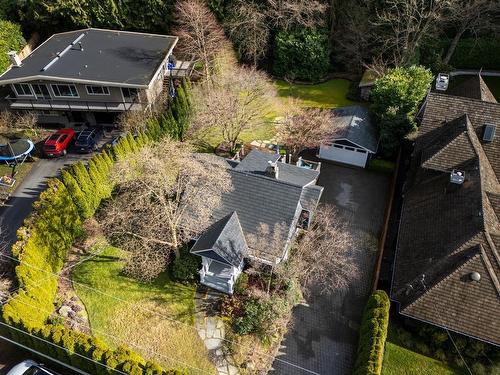 5648 Eagle Harbour Road, West Vancouver, BC 