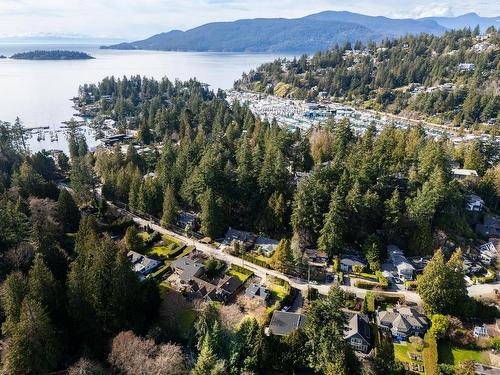 5648 Eagle Harbour Road, West Vancouver, BC 