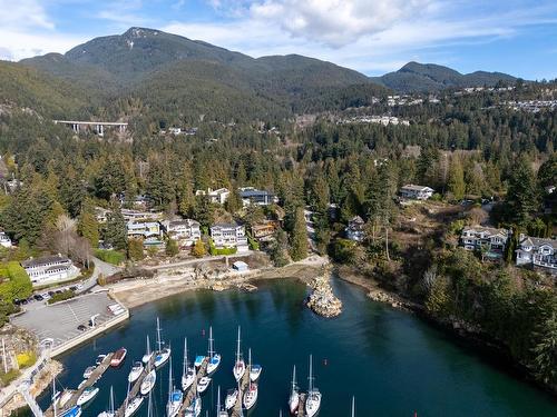 5648 Eagle Harbour Road, West Vancouver, BC 