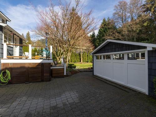 5648 Eagle Harbour Road, West Vancouver, BC 