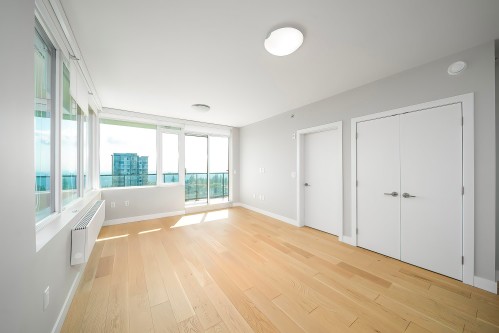 1304-8761 University Crescent, Burnaby, BC 