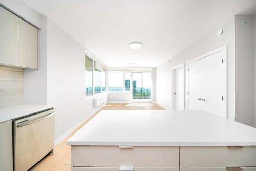 1304-8761 University Crescent, Burnaby, BC 