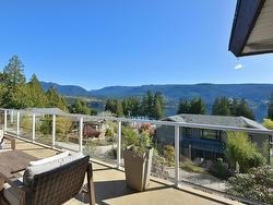 6274 Fairway Avenue  Sechelt, BC V7Z 0P8