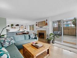 105-1515 Chesterfield Avenue  North Vancouver, BC V7M 2N5