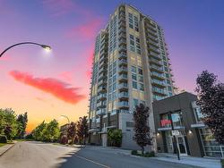 302-135 17th Street E North Vancouver, BC V7L 0C4