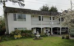 1670 53a Street  Delta, BC V4M 3G4