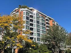 806-2201 Pine Street  Vancouver, BC V6J 5E7