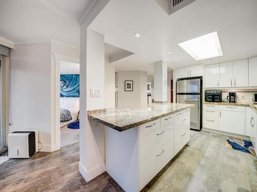 701-1050 Burrard Street, Vancouver, BC 