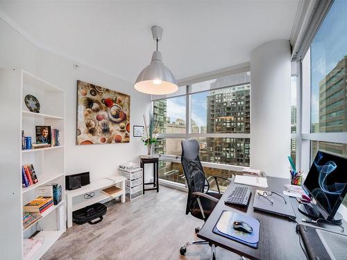 701-1050 Burrard Street, Vancouver, BC 