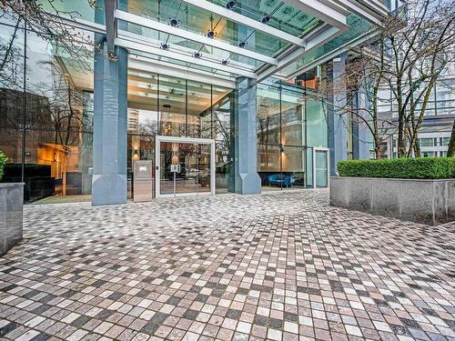 701-1050 Burrard Street, Vancouver, BC 