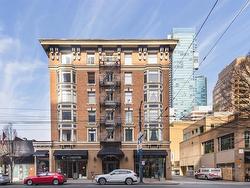 55-777 Burrard Street  Vancouver, BC V6Z 1X6