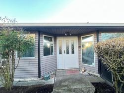 1-8540 Blundell Road  Richmond, BC V6Y 3P4