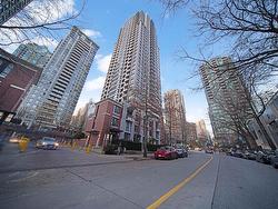 1802-909 Mainland Street  Vancouver, BC V6B 1S3