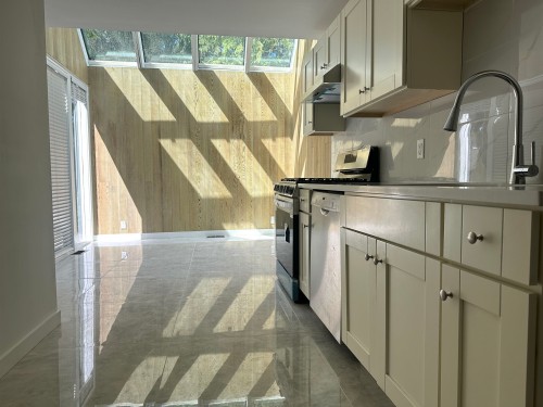 5791 Telegraph Trail, West Vancouver, BC 