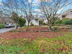 2187 Kings Avenue  West Vancouver, BC V7V 2B9