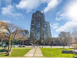 1209-1188 Richards Street  Vancouver, BC V6B 3E6