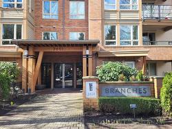 411-2601 Whiteley Court  North Vancouver, BC V7J 2R7