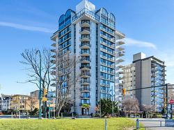 703-1575 Beach Avenue  Vancouver, BC V6G 1Y5