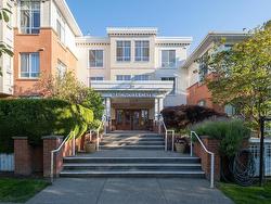 205-360 36th Avenue E Vancouver, BC V5W 4B9