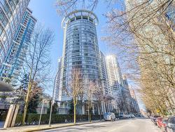 403-1288 Alberni Street  Vancouver, BC V6E 4N5