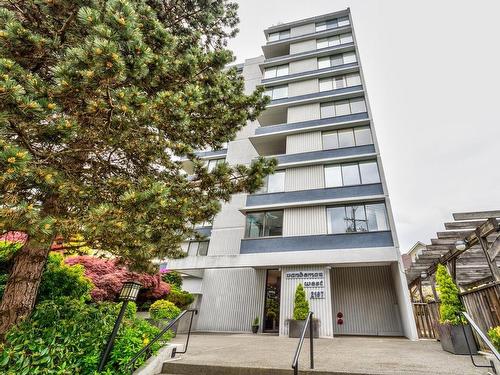 203-2167 Bellevue Avenue, West Vancouver, BC 