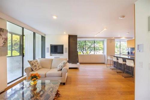 203-2167 Bellevue Avenue, West Vancouver, BC 