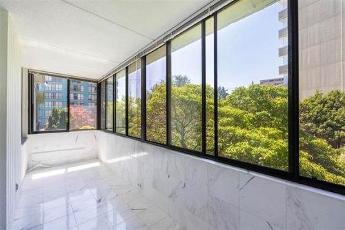 203-2167 Bellevue Avenue, West Vancouver, BC 