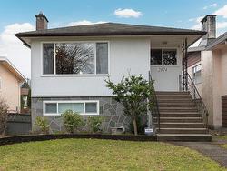 2824 44th Avenue E Vancouver, BC V5R 3A6