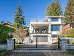 2616 Palmerston Avenue  West Vancouver, BC V7V 2W6