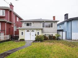 3055 E 24th Avenue  Vancouver, BC V5R 1E7