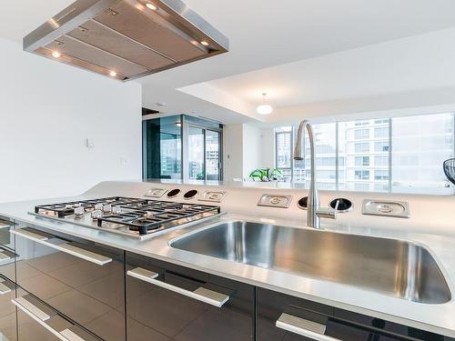 1601-277 Thurlow Street, Vancouver, BC 