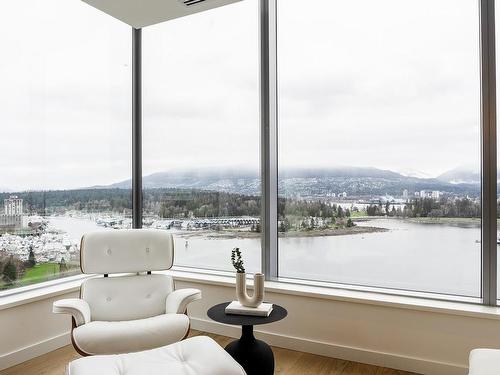 1601-277 Thurlow Street, Vancouver, BC 