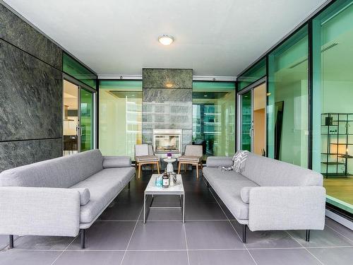 1601-277 Thurlow Street, Vancouver, BC 