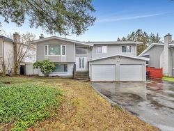 19536 118b Avenue  Pitt Meadows, BC V3Y 1L3