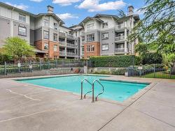 101-4883 Maclure Mews  Vancouver, BC V6J 5M8