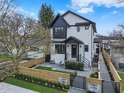 2564 15th Avenue E Vancouver, BC V5M 2K1