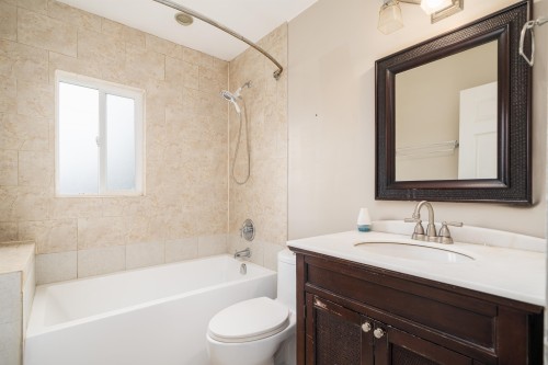 646 Alderson Avenue, Coquitlam, BC 