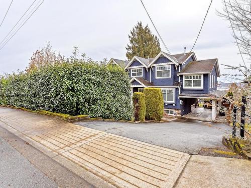 1122 Rochester Avenue, Coquitlam, BC 