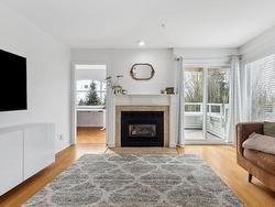 404-7680 Columbia Street S Vancouver, BC V5X 4S8