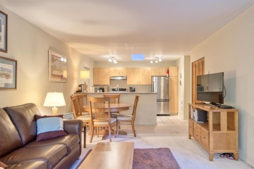 5487 Brooks Road, Halfmoon Bay, BC 