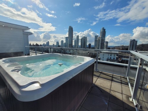 611-707 Como Lake Avenue  Coquitlam, BC V3J 0J5