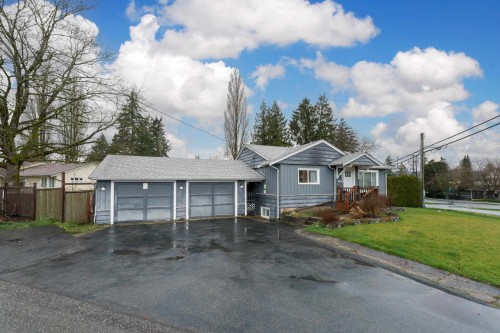 11943 232 Street  Maple Ridge, BC V2X 6T2