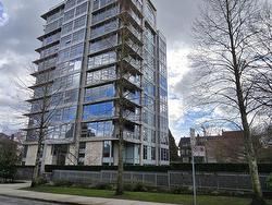 102-1088 14th Avenue W Vancouver, BC V6H 1P3