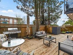 105-1515 Chesterfield Avenue  North Vancouver, BC V7M 2N5