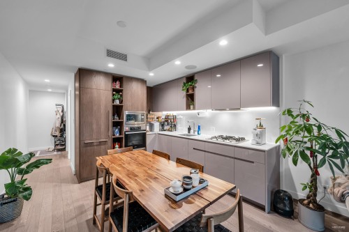 910-6833 Pearson Way, Richmond, BC 