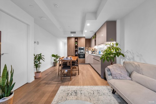 910-6833 Pearson Way, Richmond, BC 