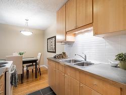 406-2125 2nd Avenue W Vancouver, BC V6K 1H7